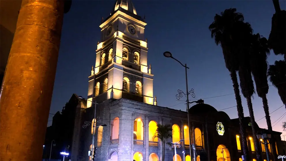 La torre de la Catedral de Cochabamba vuelve a lucir 15 La torre de la Catedral de Cochabamba vuelve a lucir